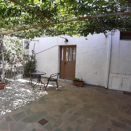 Pirgaki Studios Kardamyli Exterior foto